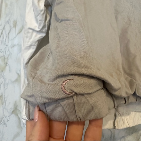 Zyia small zip jacket grey pink white pockets drawstring hooded activewear cozy - Picture 7 of 7